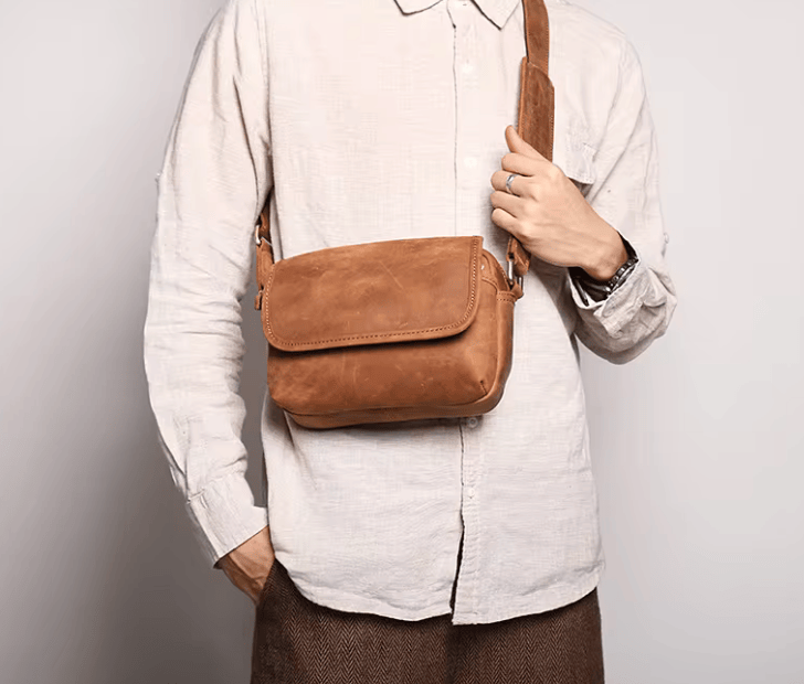 Small Men's Shoulder Bag - IVO