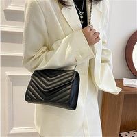 Trendy Chain Shoulder Bag - VAYA